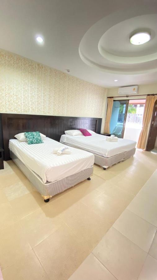 Hill Side Patong Hotel Екстер'єр фото