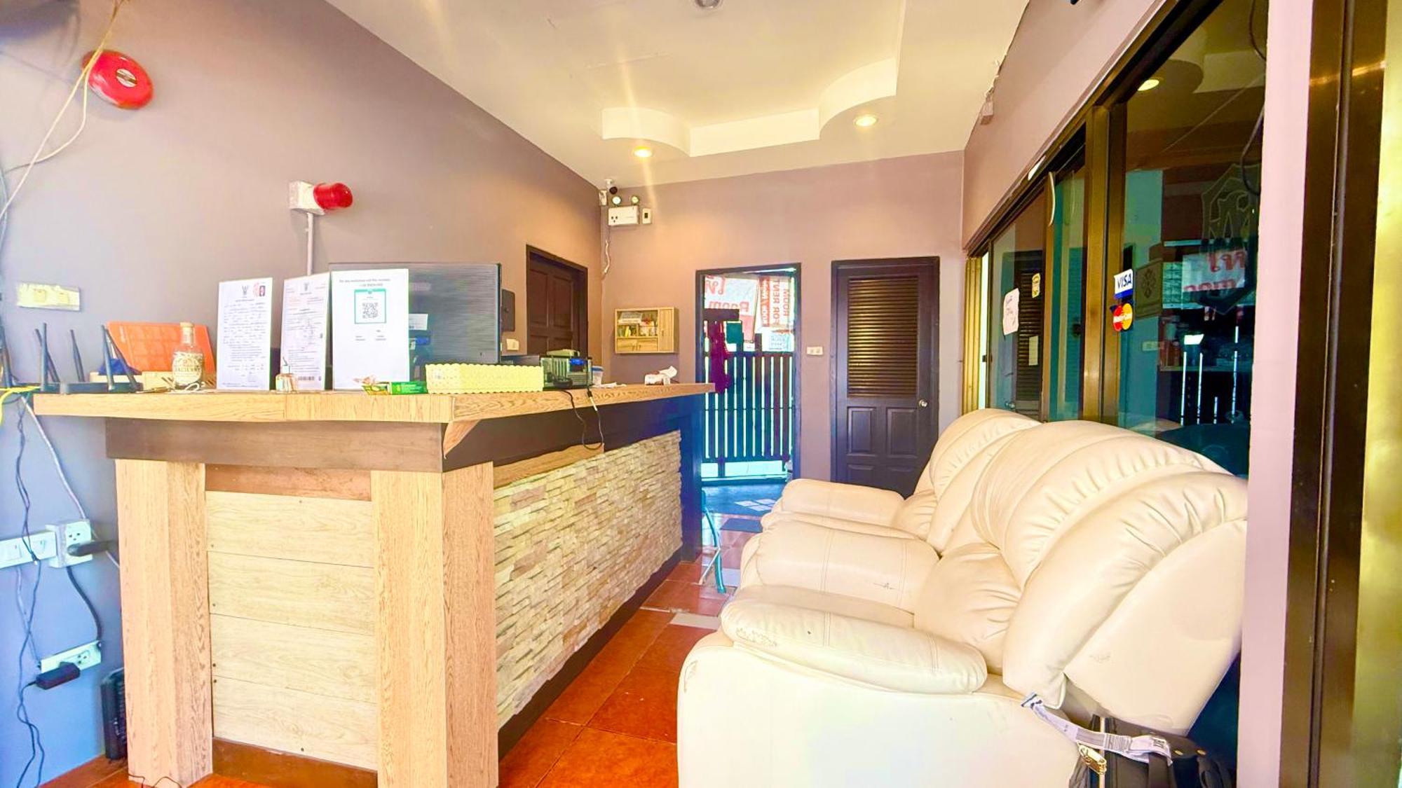 Hill Side Patong Hotel Екстер'єр фото